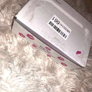 MAKEUP MYSTERY BOX