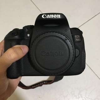 USED DSLR CANON 700D BODY ONLY