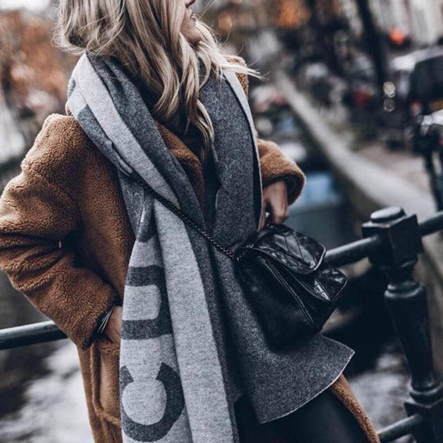 Acne toronty scarf sales