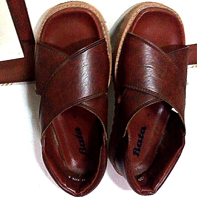 Bata Men's Sandals (size 9), Men's 