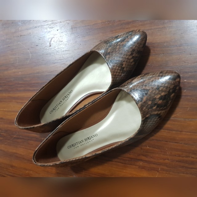 CHRISTIAN SIRIANO Gigi Point Flat Women s Fashion Footwear Heels on Carousell