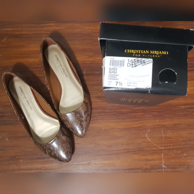 Christian siriano gigi flat top
