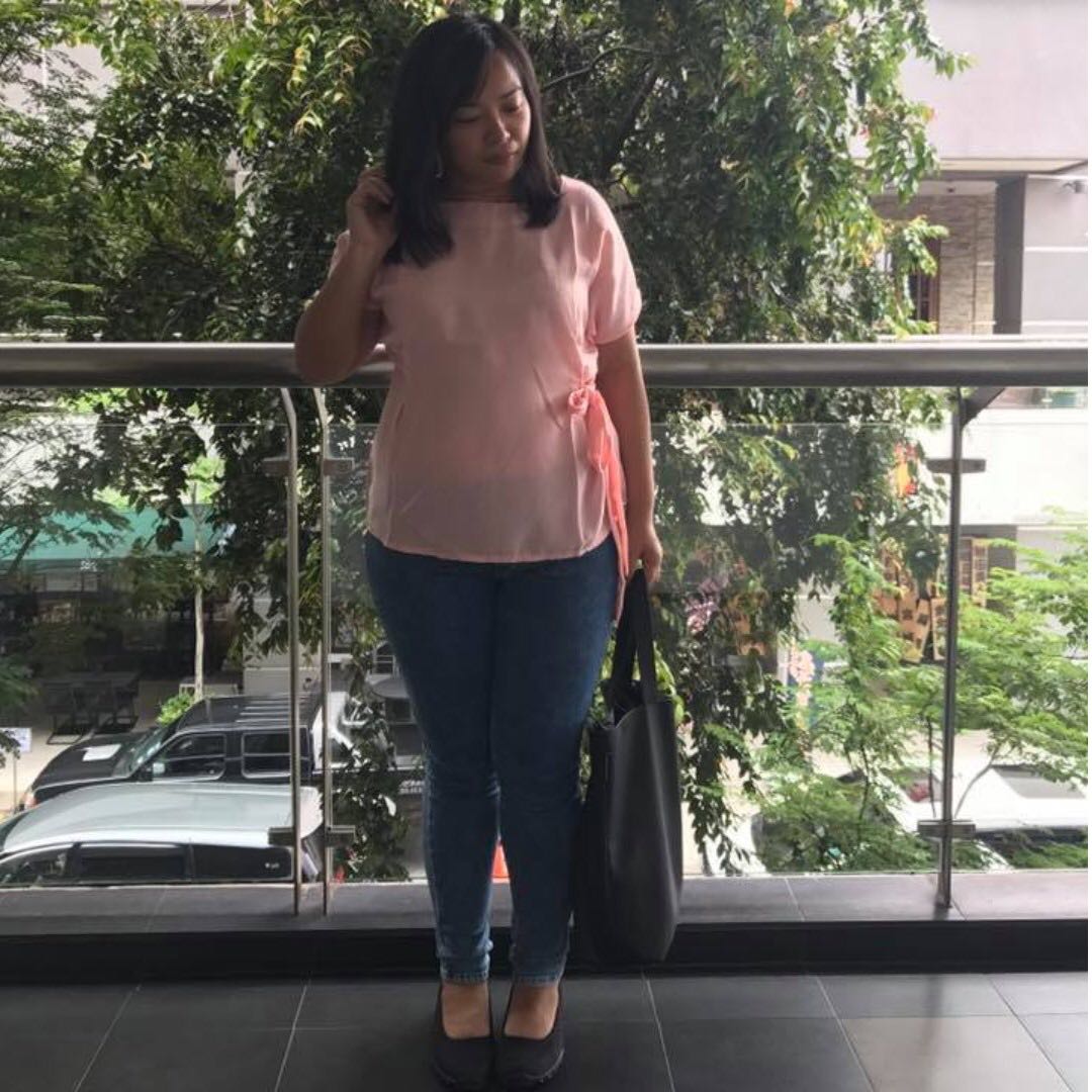 Drawstring Blouse (Category: Blouses) located in Port Klang. Submitted by jiar (Listing ID 154228147, Image 2). Description: This cotton Linen Blouse with drawstring at the front and accentuate the waist 😍 Fast dry, easy iron. Condition : New with tag. Friends bought with me from bundle online sale but they can't fit. Measurement : Bust 44" Length 26" #Pink #Peach #Top #Blouse #Drawstring #PlusSize #UK16 #UK18 #UK20 #ChineseNewYear #PinkTop #CNY