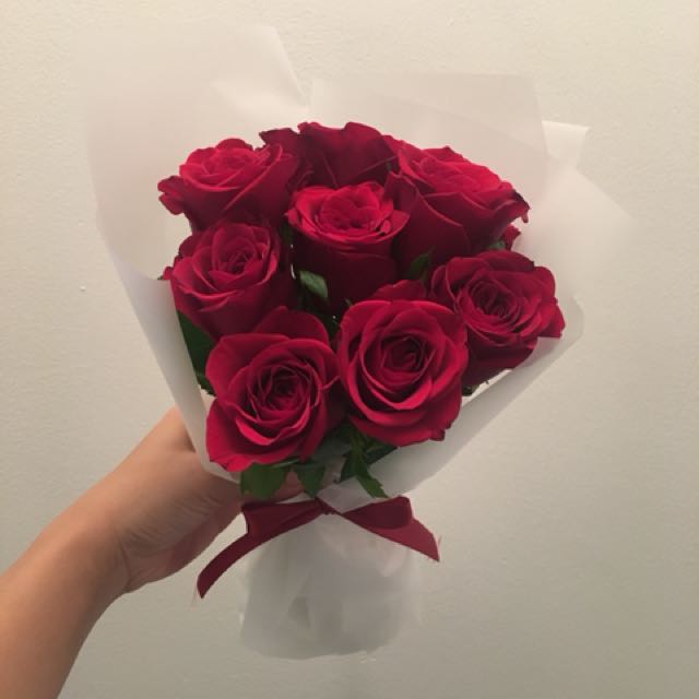 Flash Sale 9 Roses Bouquet Design Craft Handmade Craft On Carousell
