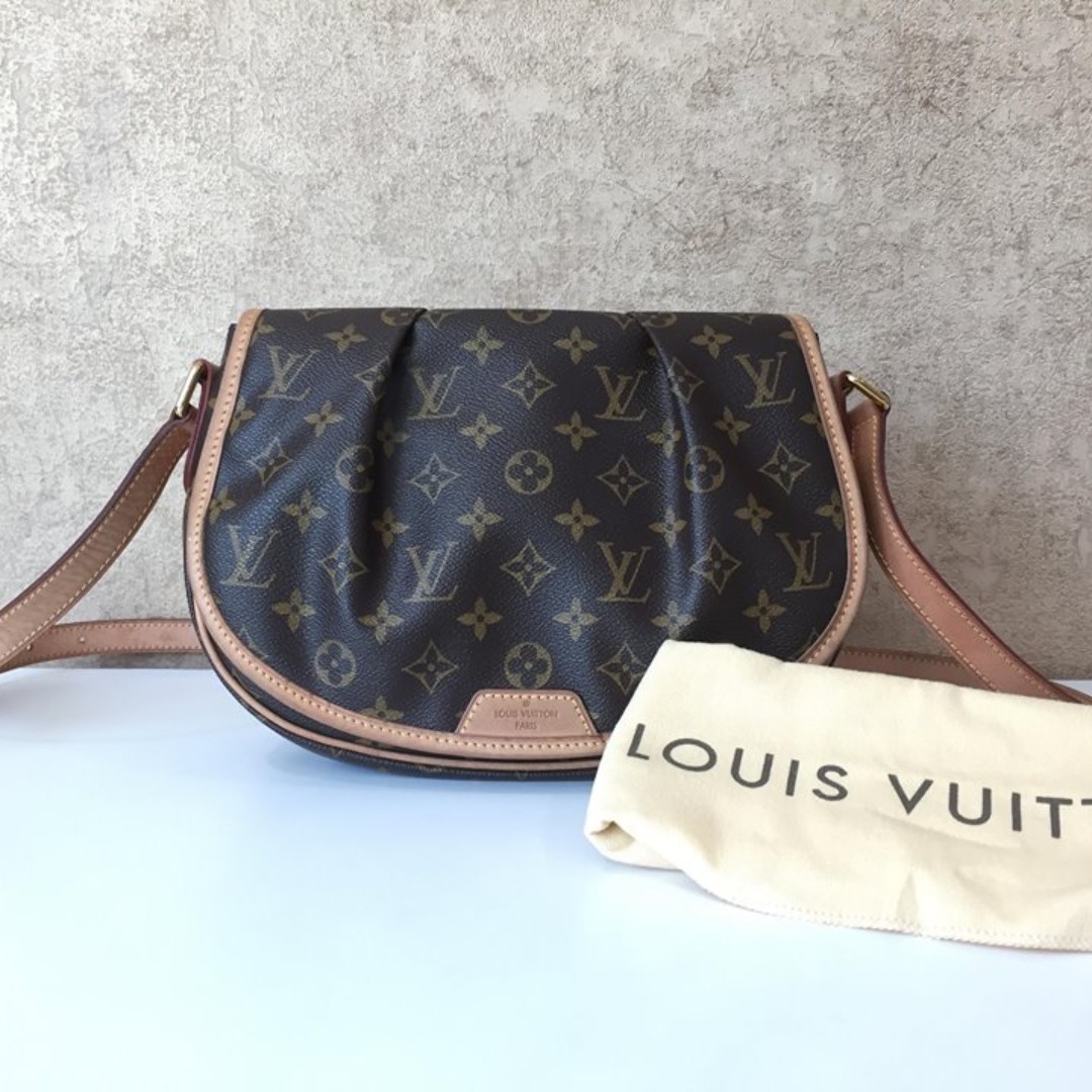 Louis Vuitton Menilmontan PM Crossbody M40474 – Timeless Vintage