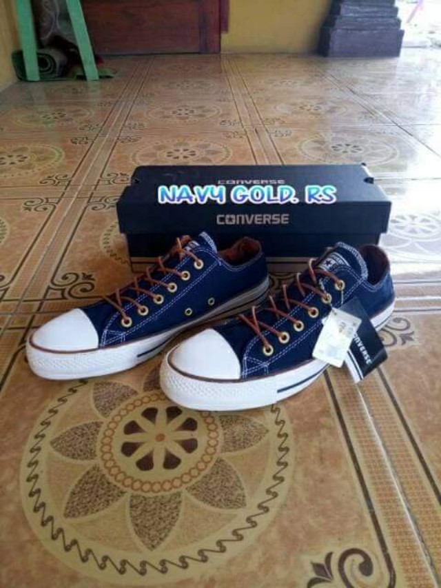 sepatu converse premium