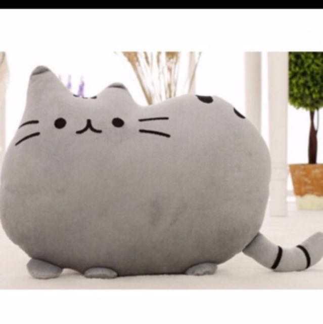 pusheen cat cushion