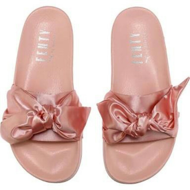 fenty slippers bow