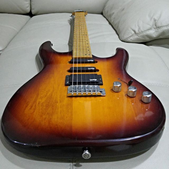 Vantage 118T Guitar & Dean Markley Amplifier, Hobbies & Toys, Music