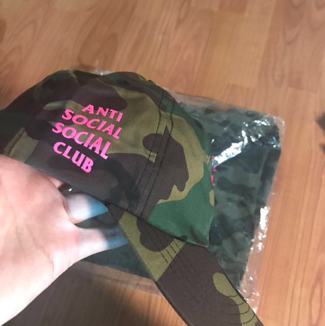 Anti social social club assc wine cap