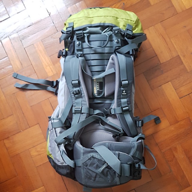Backpack (Category: Hiking & Camping) located in Singapore. Submitted by asherling (Listing ID 154895156, Image 2). Description: Selling preloved Original Deuter (65+10 Gobi) backpack. Perfect for Hiking, Backpacking and Camping. Letting go coz only used once for europe backpacking and its underutilized.