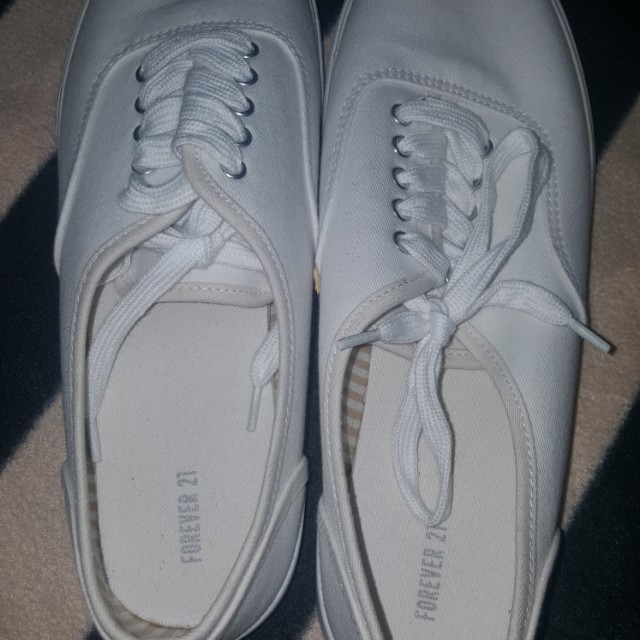 FOREVER 21 WHITE SNEAKERS SIZE 11 Women s Fashion Footwear Sneakers on Carousell