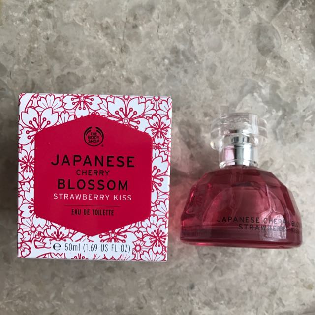 The Body Shop Japanese Cherry Blossom Strawberry Kiss, Beauty