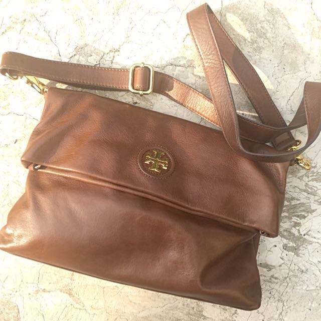 Tory Burch City Foldover Messenger Bag (Smoke Brown), Women's Fashion