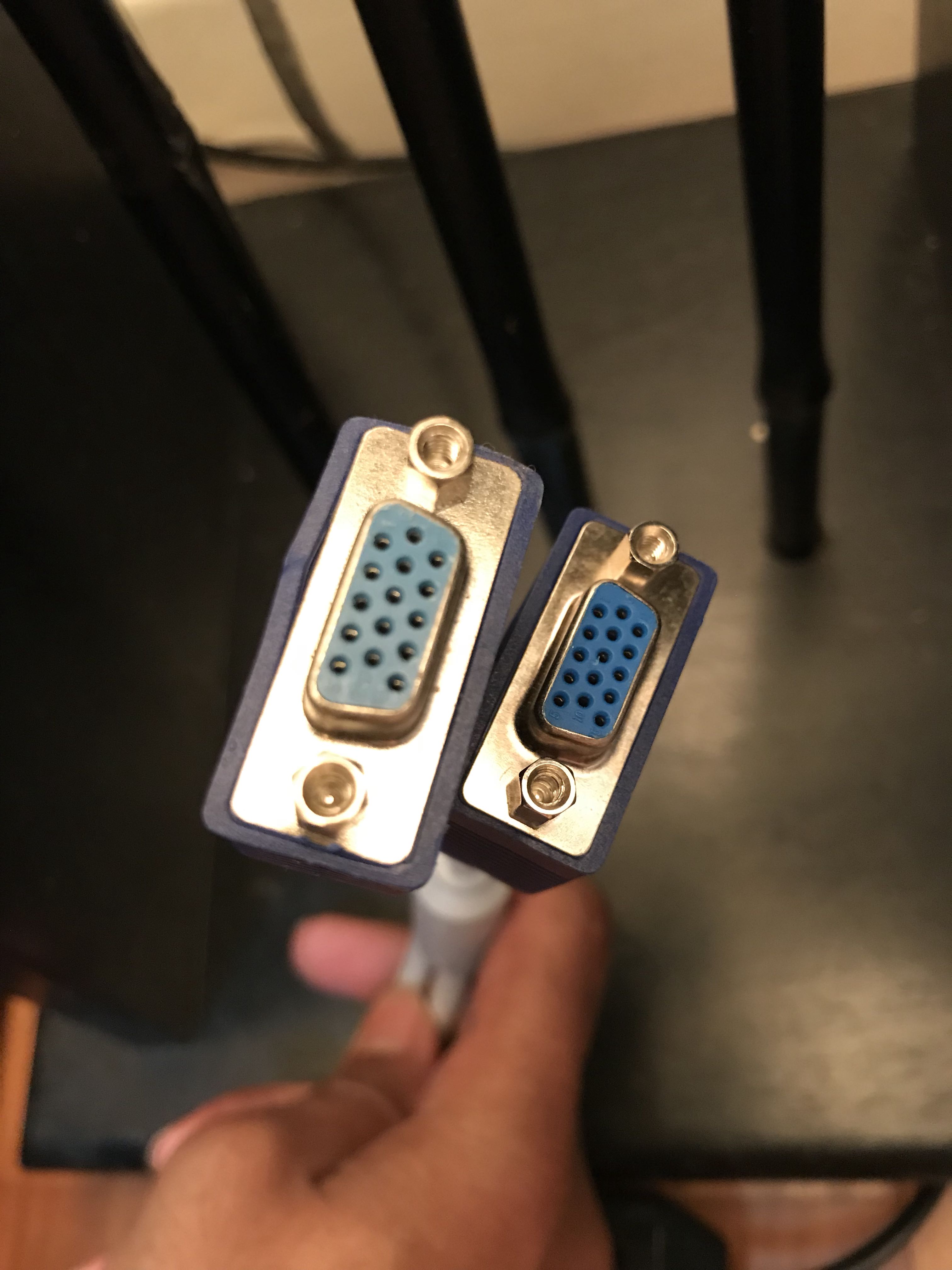 VGA splitter, Computers & Tech, Parts & Accessories, Cables & Adaptors ...