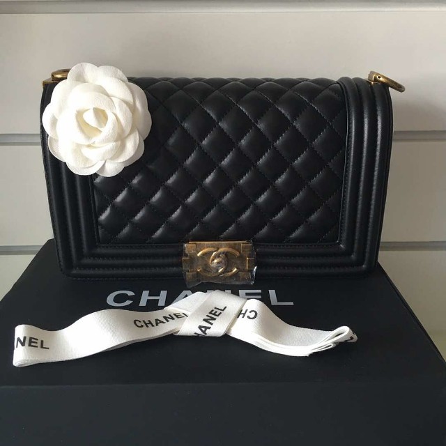 chanel buoy bag