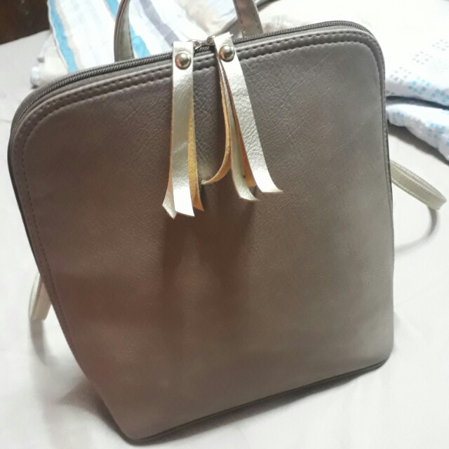 EGG Backpack Original, Luxury, Bags & Wallets on Carousell