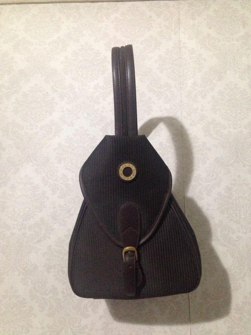 House of milano bag convertible backpack shoulder on Carousell