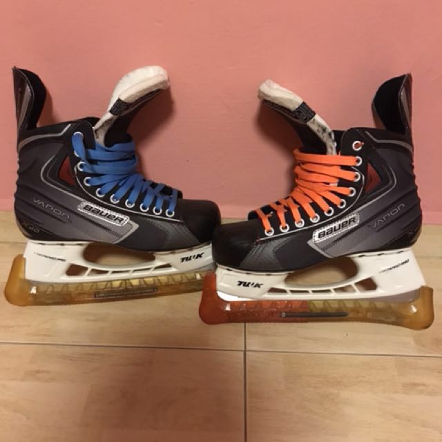 Ice skating shoe, Sports Equipment, PMDs, EScooters & EBikes, Other