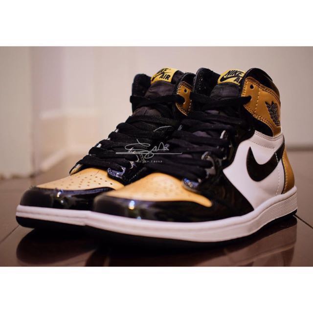 nike air jordan gold toe