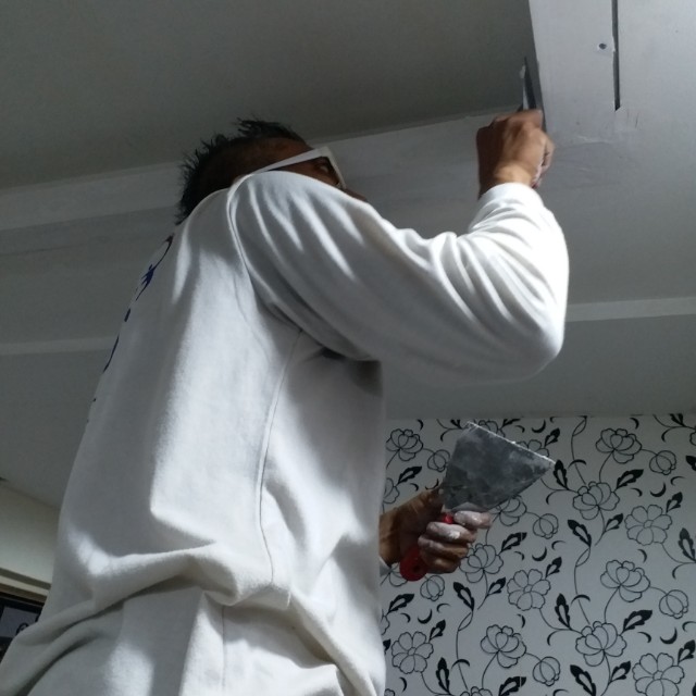 Ongoing cornice project (Category: Other Home Decor) located in Singapore. Submitted by zaiaries07 (Listing ID 154991968, Image 2). Description: Pm for any enquiry.