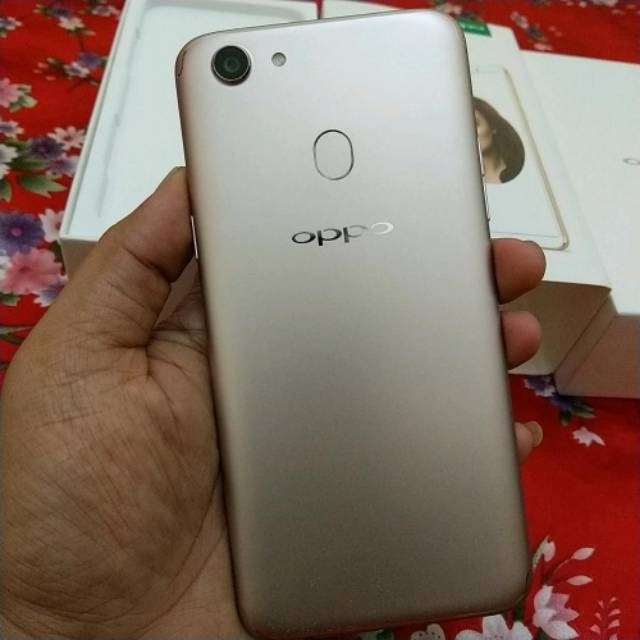 Oppo F5 Ram 4gb Second Garansi Panjang Telepon Seluler Tablet Di Carousell