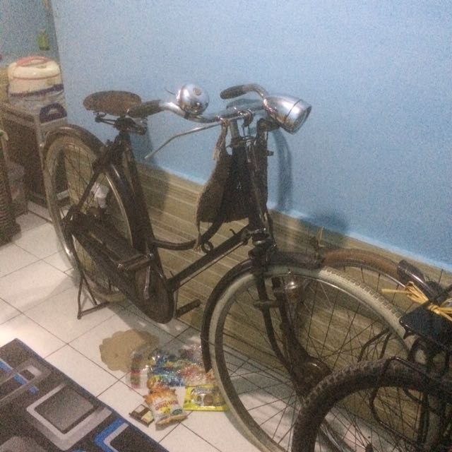 Sepeda Onthel Relight Antiques Others On Carousell