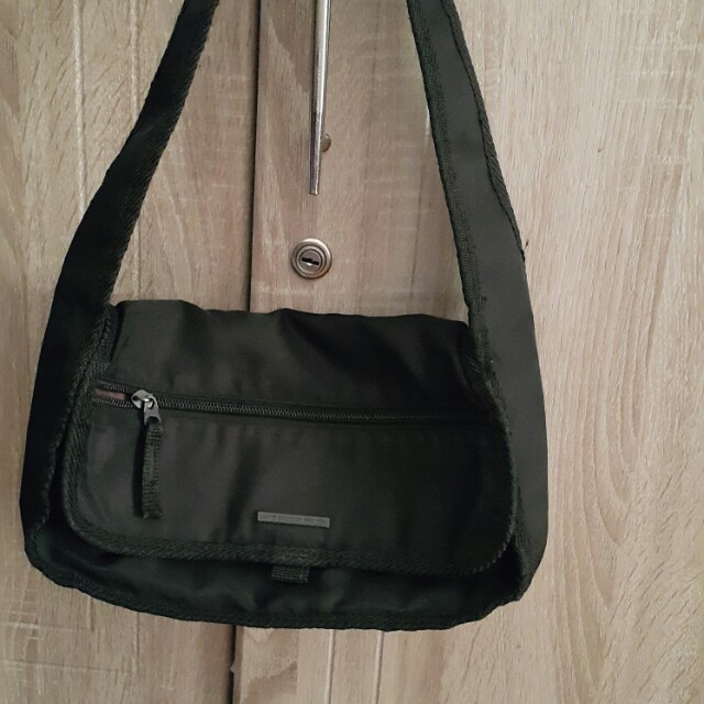 united colors of benetton shoulder bag