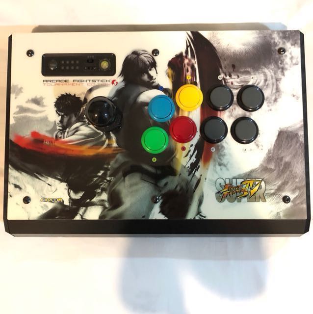 PS3 ve PC için Arcade stick ( MadCatz SF4 Fightstick Tournament Edition