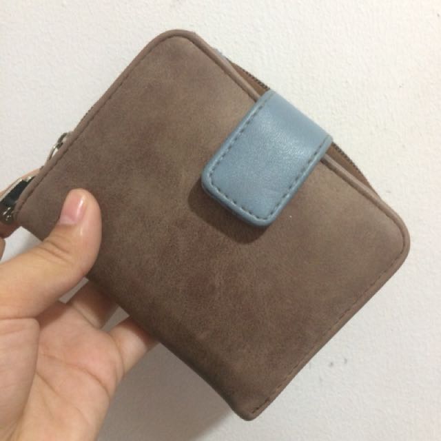 Egg wallet price discount