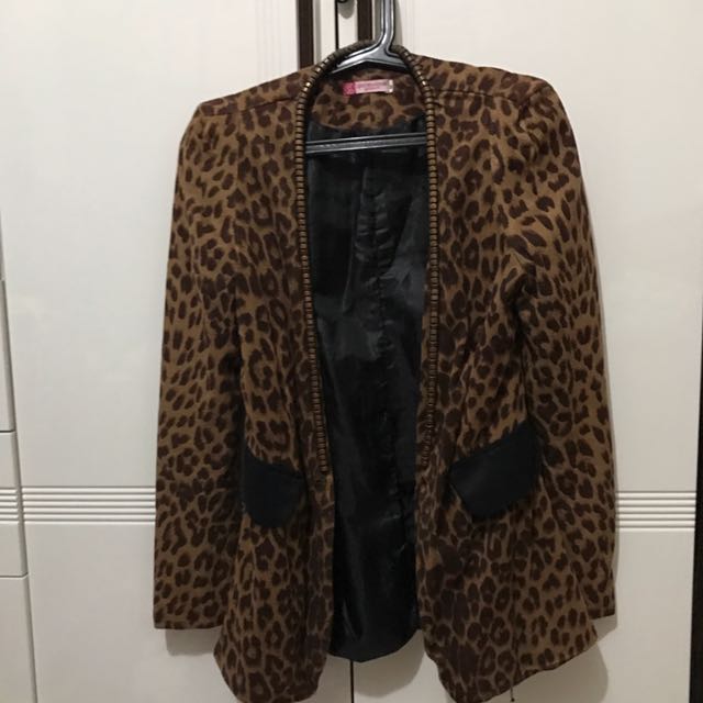 Genevieve gozum blazer, Women's Fashion, Coats, Jackets and Outerwear ...