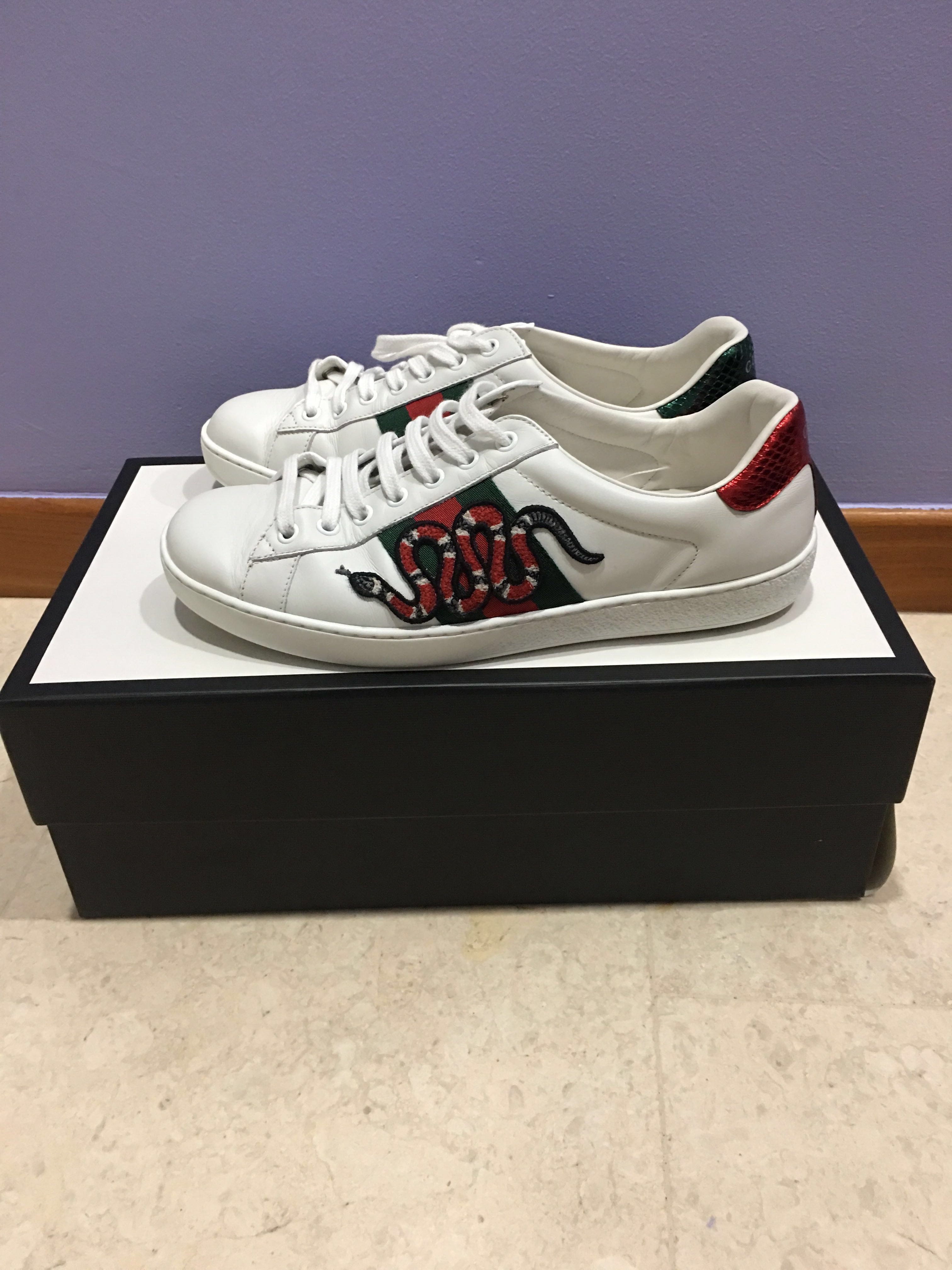gucci ace embroidered snake