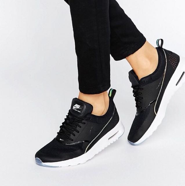 nike air max holographic black