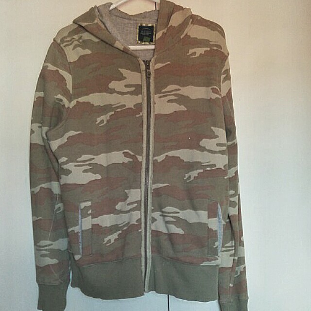 Old Navy Camouflage Jacket Original Women S Fashion Clothes Outerwear On Carousell