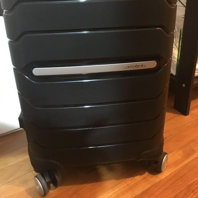 samsonite octolite spinner 55