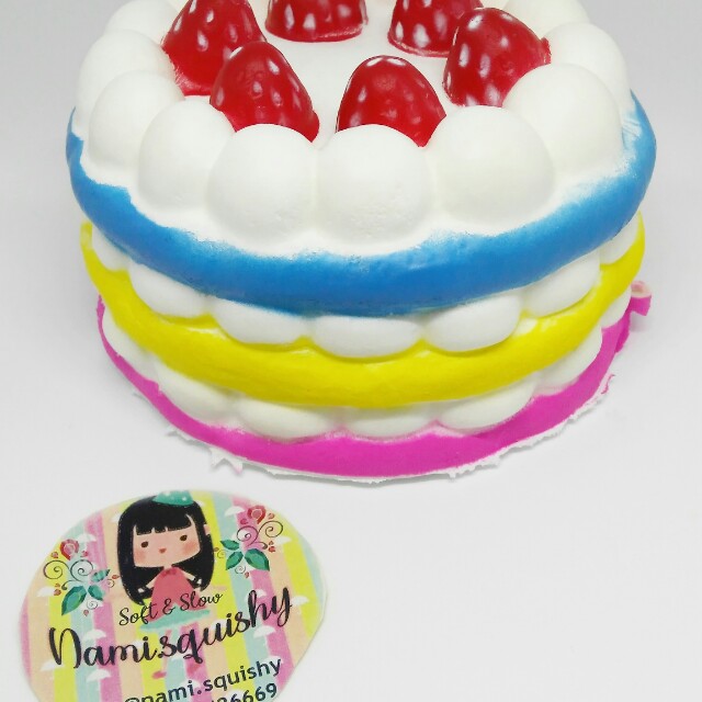 SQUISHY JUMBO CAKE STRAWBERRY KUE ULTAH ULANG TAHUN MURAH, Toys
