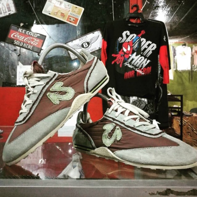 True religion sales sneakers