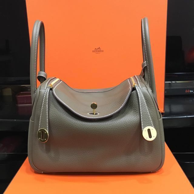 近全新hermes Lindy 26 A刻金釦18大象灰附 專櫃全配 2017 11台灣專櫃購證正本高價精品附購證 妳我都有保障 超級美包限量金釦稀少尺寸