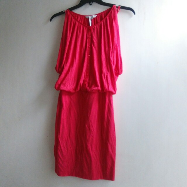 BCBG red casual dress (Category: Dresses) located in Cebu City. Submitted by marie_del (Listing ID 155249655, Image 2). Description: Used only a couple of times. Almost like new. Reason for selling: it doesn't fit me well anymore. #garagesale300.
