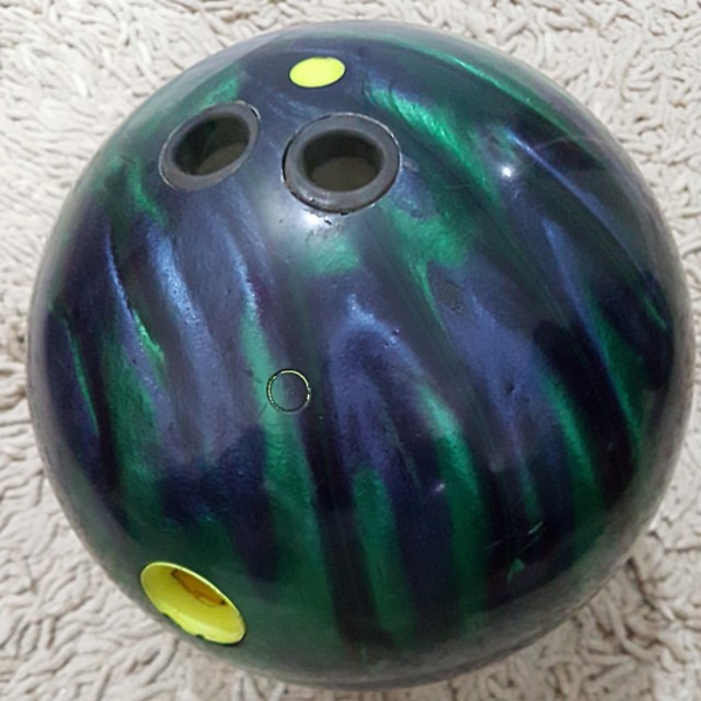 Brunswick Karma, Sports Equipment, Sports & Games, Billiards & Bowling