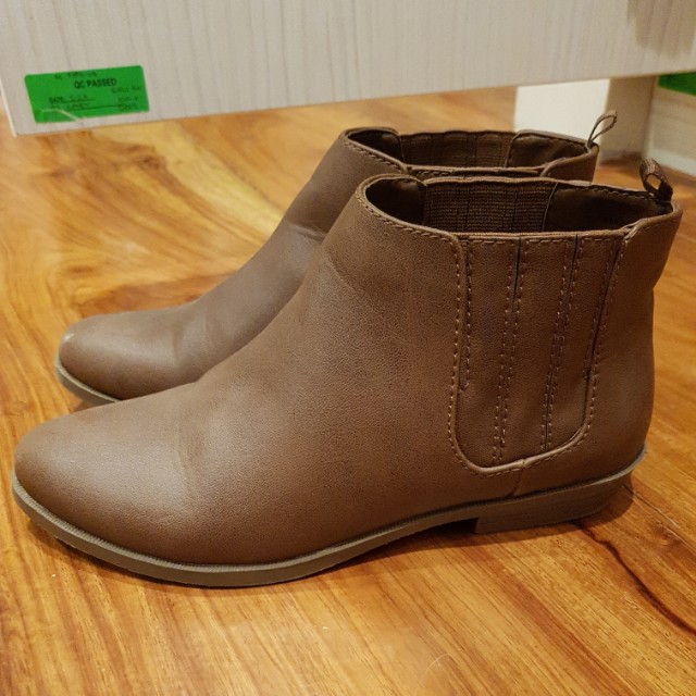 gap chelsea boots