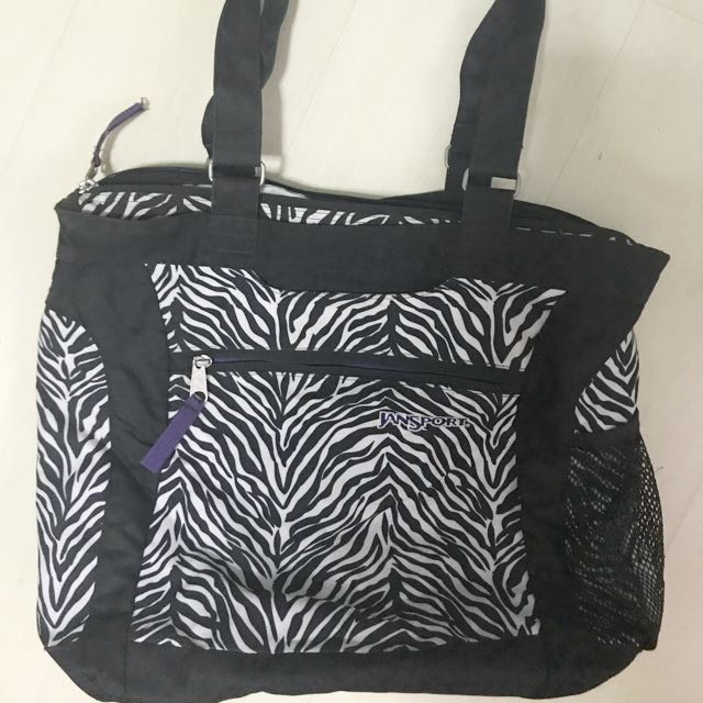 shoulder bags with laptop compartment