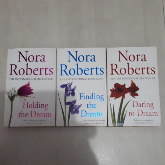 The Complete Nora Roberts Dream Trilogy 3 Books Books