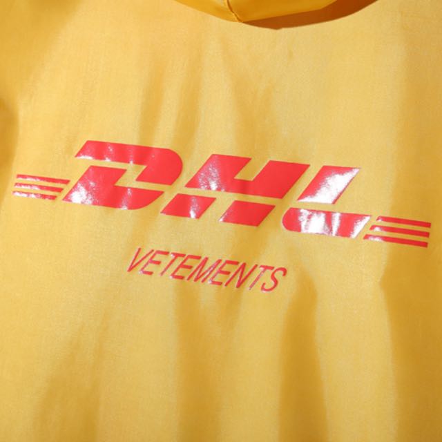 Vetements X DHL Classic Raincoat Hip Hop 2018SS Collection Men s