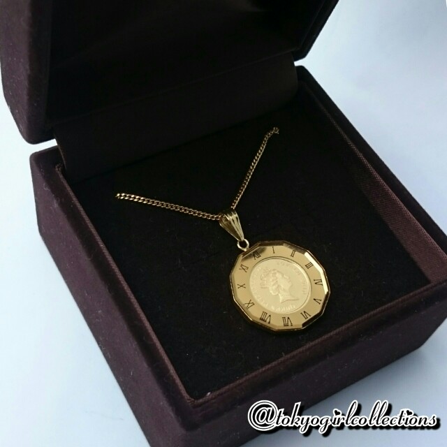 24k Gold queen Elizabeth Pendant 