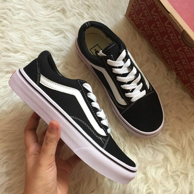 📌 VANS OLD SKOOL B/W 📌, Women's Fashion 