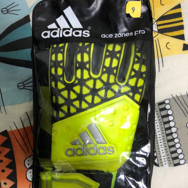 Adidas Ace Zones Goalkeeper Gloves, Sports Equipment, Sports & Games, Racket & Ball Sports on Carousell