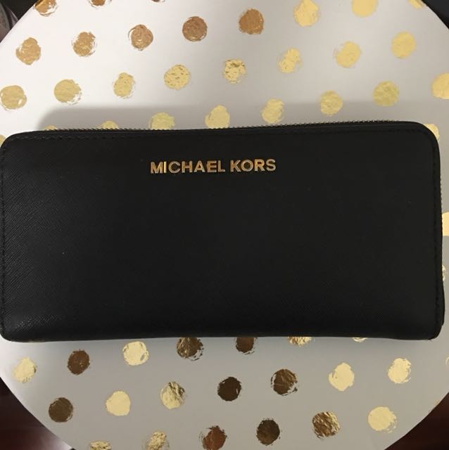 mk saffiano wallet