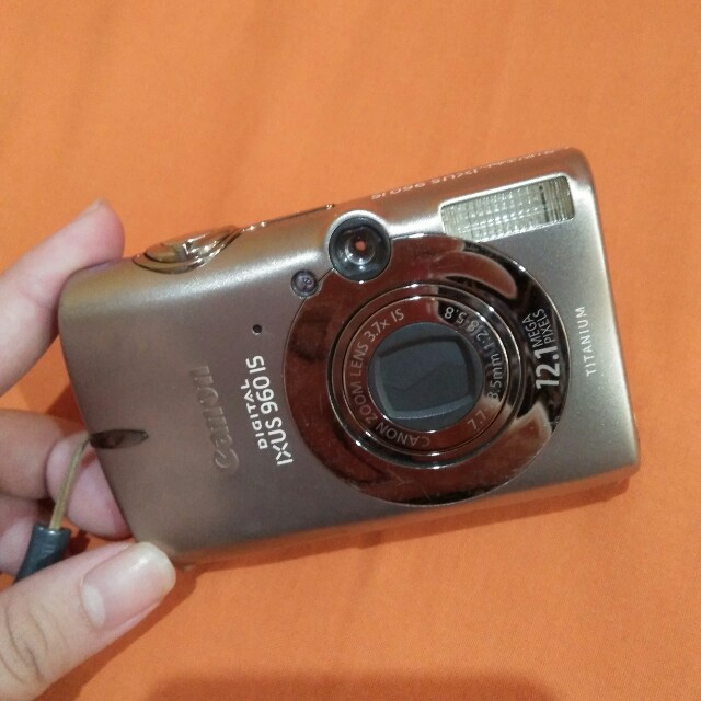 camera canon digital ixus 960 is