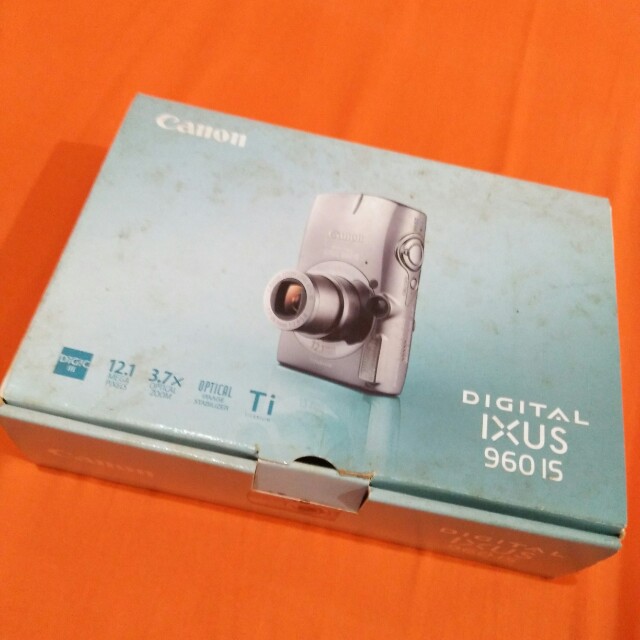 camera canon digital ixus 960 is